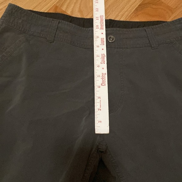 Kuhl Men’s 36 shorts Shift Amphibia Grey Green hiking outdoors camping active - Picture 11 of 12